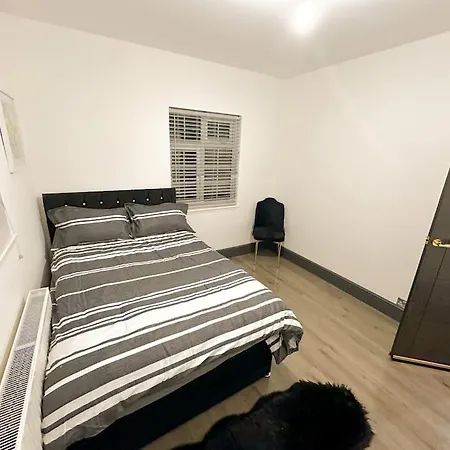 Beautiful Cosy 2 Bed Whole Flat Apartment London Exterior photo