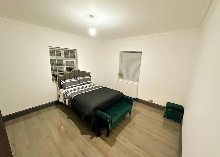 Beautiful Cosy 2 Bed Whole Flat