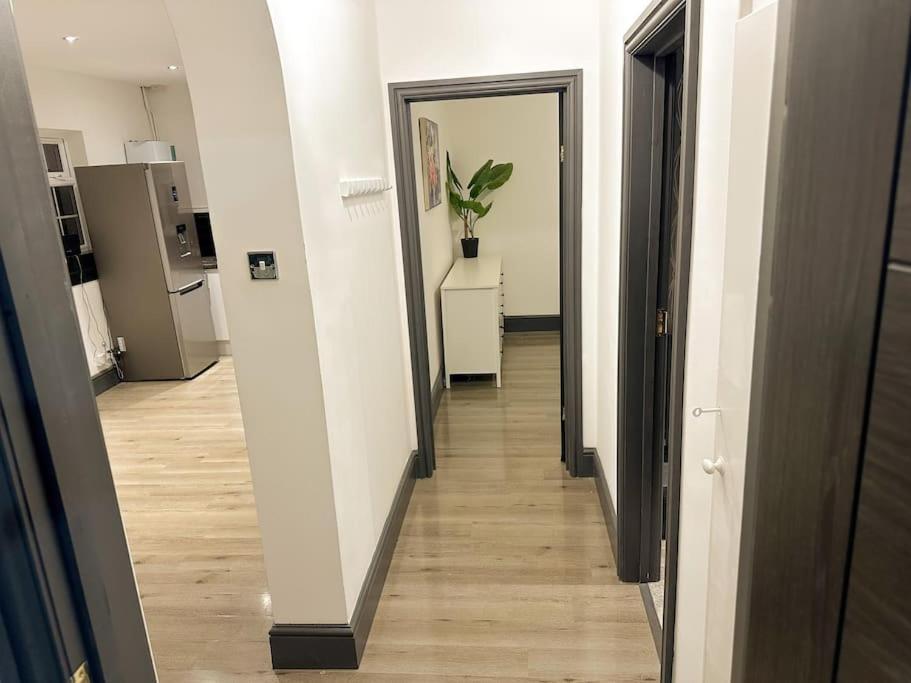 Beautiful Cosy 2 Bed Whole Flat London